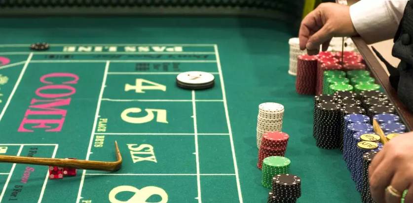  play a craps game