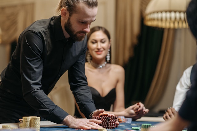 The Ultimate Guide to Choosing the Best Poker Chips for Your Game